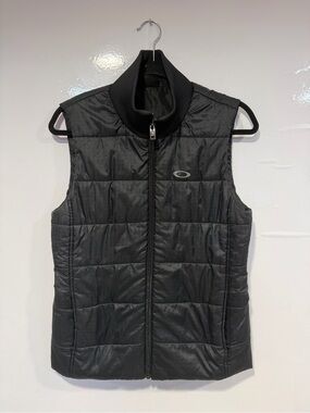 Oakley Black Quilted Puffer Vest